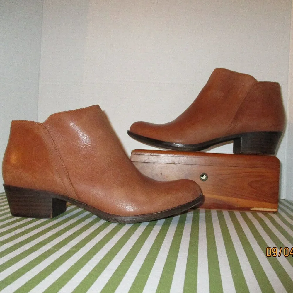 Lucky Brand Ankle Boots - Picture 2 of 14